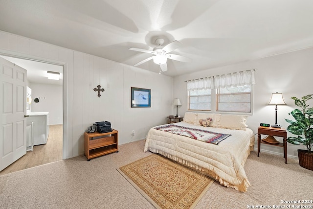 bedroom featuring ceiling fan