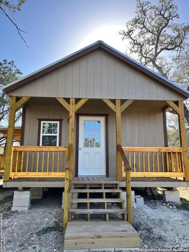 view of entrance to property