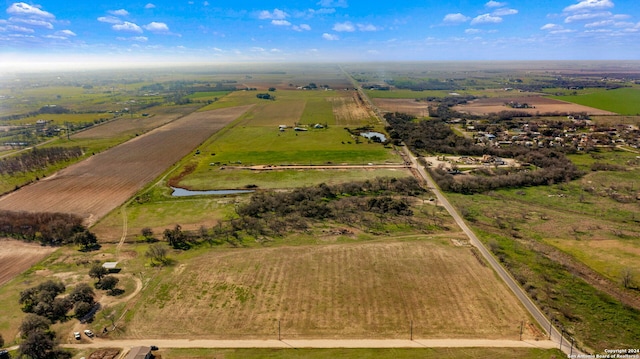 Listing photo 3 for 11014 County Road 584, Lacoste TX 78039