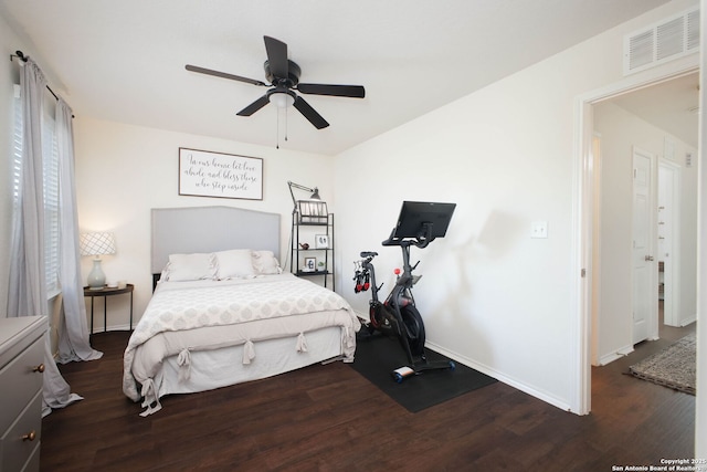 7611 Ponderosa Pne, Boerne, TX 78015 - bedroom featuring baseboards, a ceiling fan, wood finished floors, and visible vents