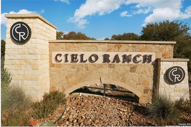 7611 Ponderosa Pne, Boerne, TX 78015 - view of community / neighborhood sign