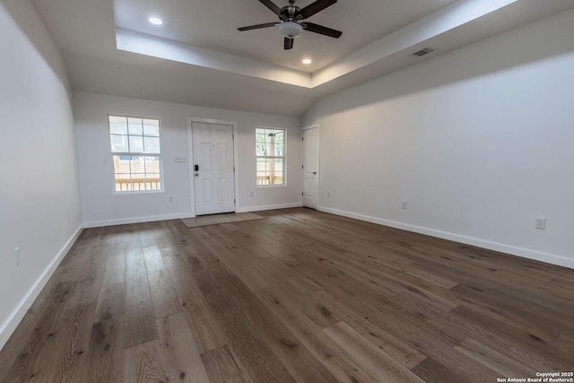 entrance foyer featuring visible vents, a ceiling fan, dark wood finished floors, recessed lighting, and baseboards