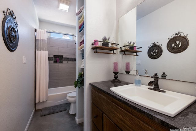 full bathroom featuring baseboards, shower / tub combo, toilet, and vanity