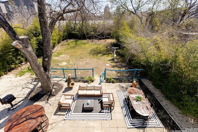 view of patio with outdoor lounge area