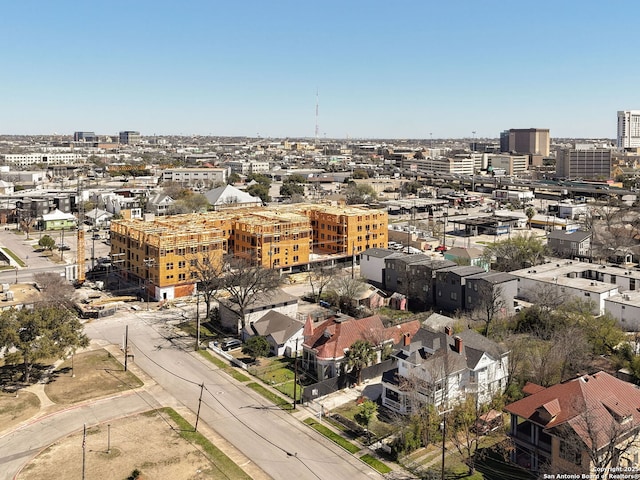 bird's eye view with a view of city