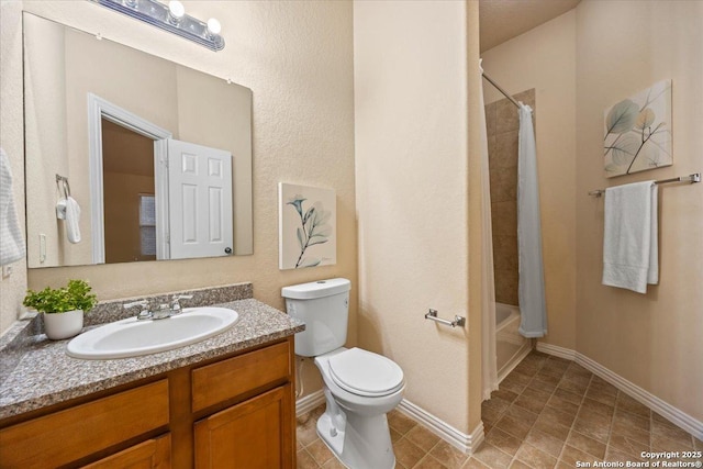 full bathroom with baseboards, toilet, vanity, and shower / bath combination with curtain