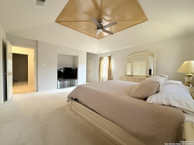 bedroom featuring carpet, visible vents, and ceiling fan