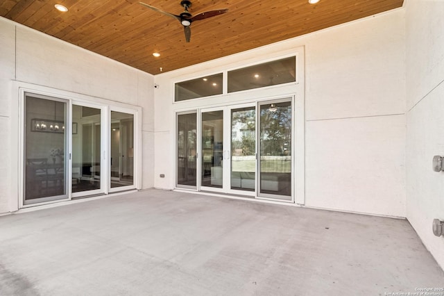 view of patio with a ceiling fan