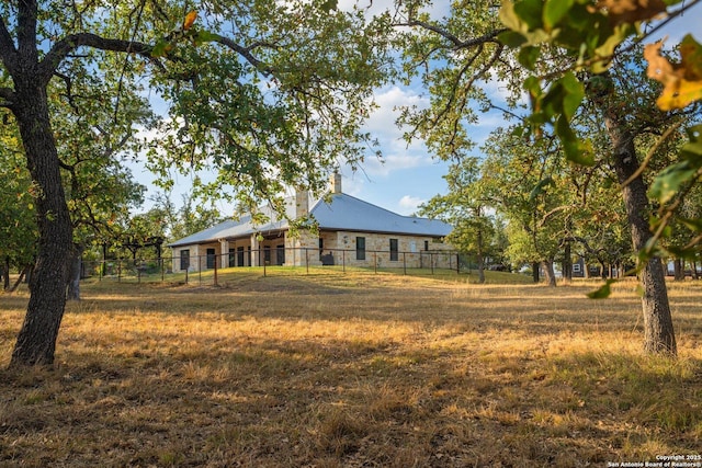 view of yard featuring fence