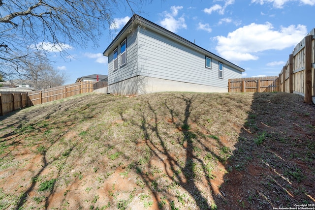 9915 Loma Alta Cir, Converse, TX 78109 - view of fenced backyard