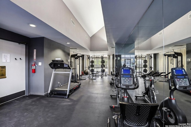 workout area with recessed lighting, visible vents, and baseboards