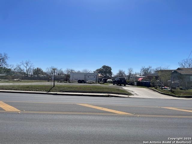 2106 E Southcross Blvd, San Antonio TX, 78223 land for sale