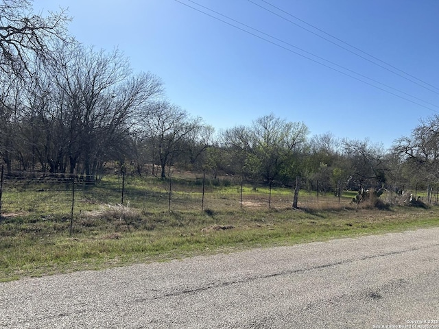 Listing photo 3 for 4790 Blackhill, Floresville TX 78114