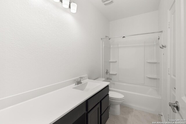 13210 Club House Blvd, San Antonio, TX 78221 - full bathroom featuring toilet, tile patterned flooring, vanity, and bathtub / shower combination