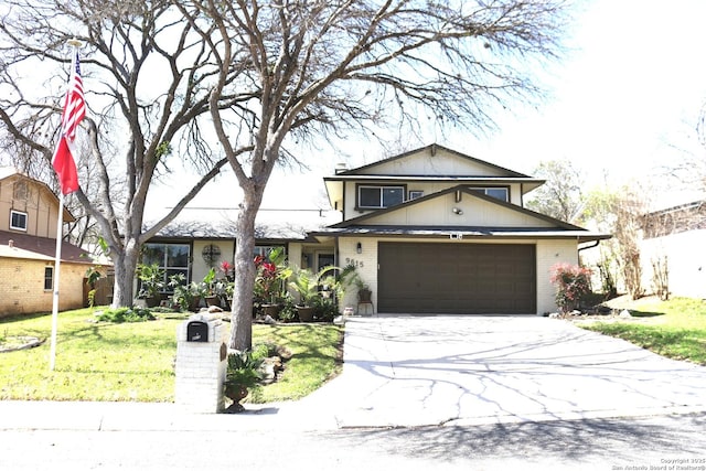 view of front of home with driveway, brick siding, an attached garage, and a front lawn