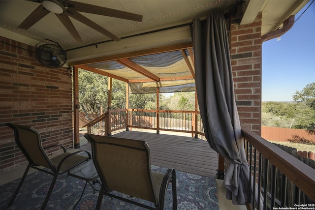 deck with a ceiling fan