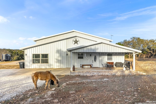 195 Harville, Kerrville TX, 78028, 2 bedrooms, 4 baths house for sale