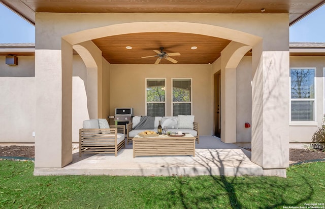 view of patio / terrace featuring an outdoor hangout area and ceiling fan