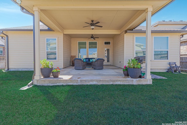 view of patio featuring a ceiling fan