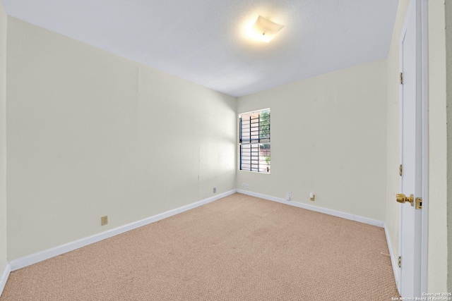 520 Ogden St, San Antonio, TX 78212 - spare room with light carpet and baseboards