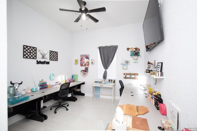 office with ceiling fan