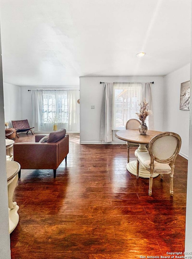 231 Cicero, San Antonio, TX 78218 - living room featuring wood finished floors and baseboards