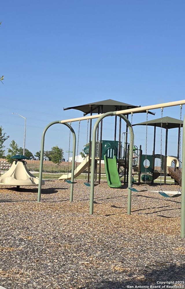 1514 Saddleback, New Braunfels, TX 78130 - view of community jungle gym