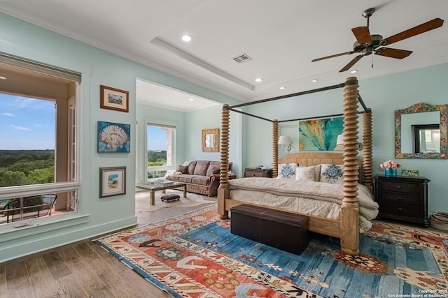 1626 Cordillera Trce, Boerne, TX 78006 - bedroom featuring crown molding, wood finished floors, baseboards, visible vents, and recessed lighting