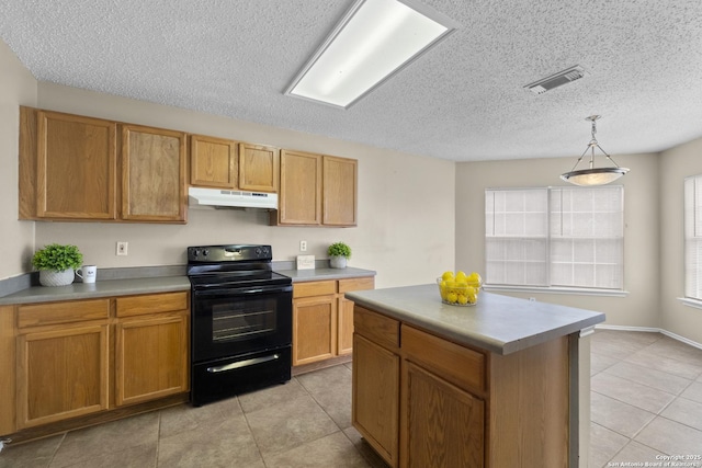 kitchen with a textured ceiling, light tile patterned floors, black / electric stove, under cabinet range hood, and visible vents