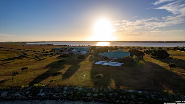 view of aerial view at dusk