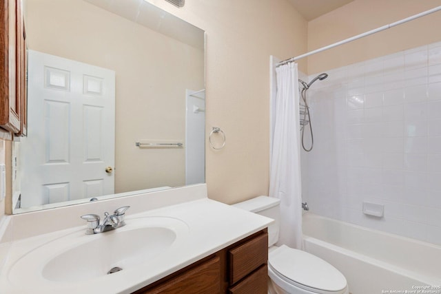 14204 Auberry, Helotes, TX 78023 - bathroom with toilet, vanity, and shower / bath combo
