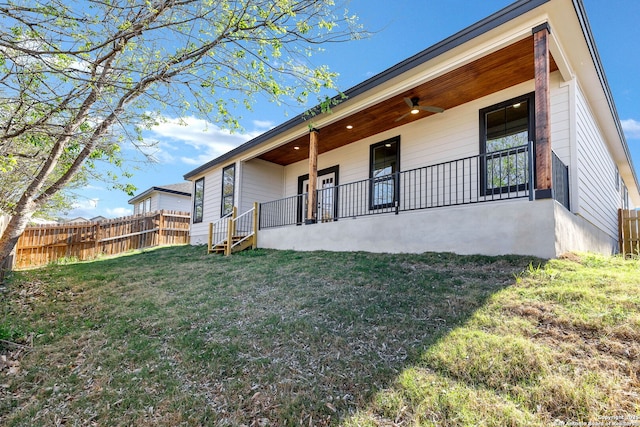 9923 Loma Alta, Converse, TX 78109 - rear view of property featuring ceiling fan