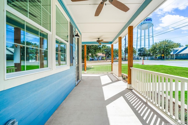 view of patio / terrace with covered porch and a ceiling fan