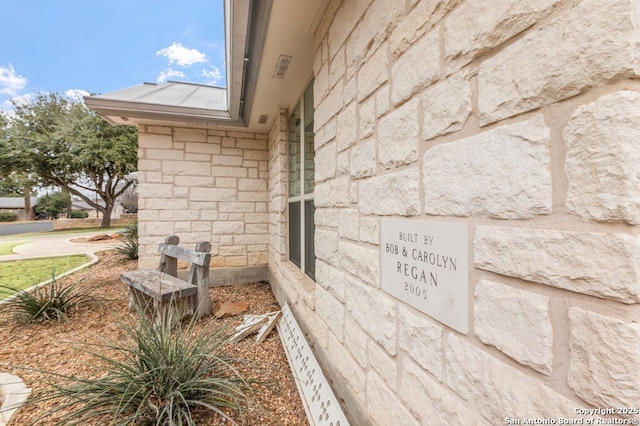 608 W Morse St, Fredericksburg, TX 78624 - exterior view of stone siding