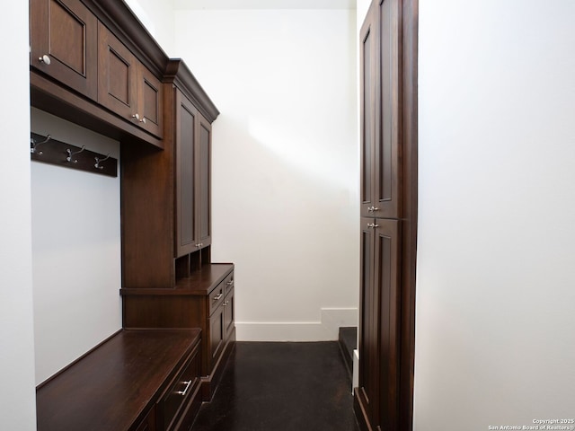 7110 Bella Rose, San Antonio, TX 78256 - corridor with baseboards