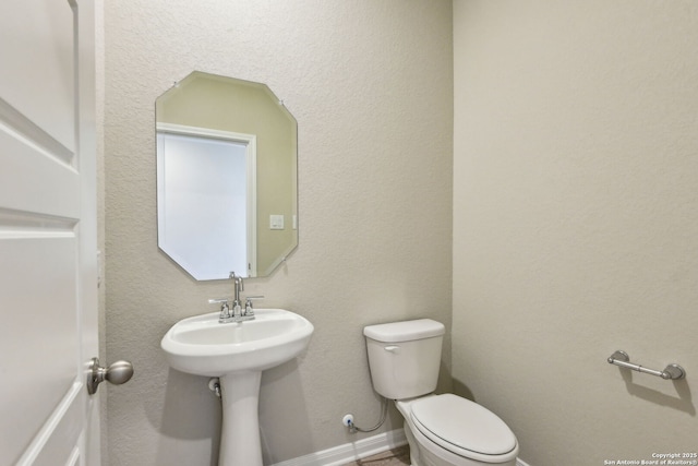 139 Perciful Ave, Cibolo, TX 78108 - half bath featuring toilet and baseboards