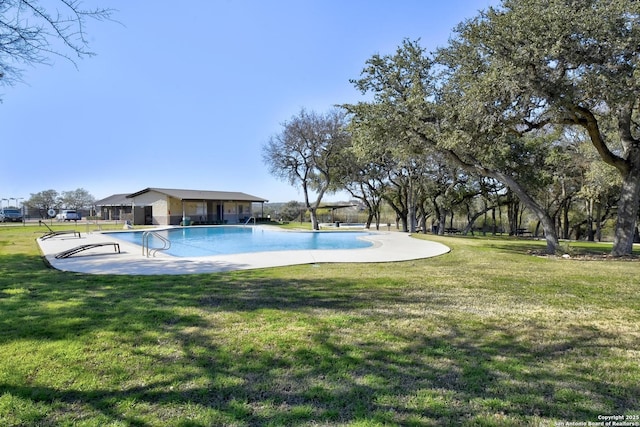 1609 Havenwood, New Braunfels, TX 78132 - pool featuring a yard
