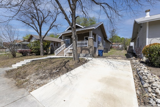 129 Cincinnati, San Antonio, TX 78201 - view of front of property featuring covered porch