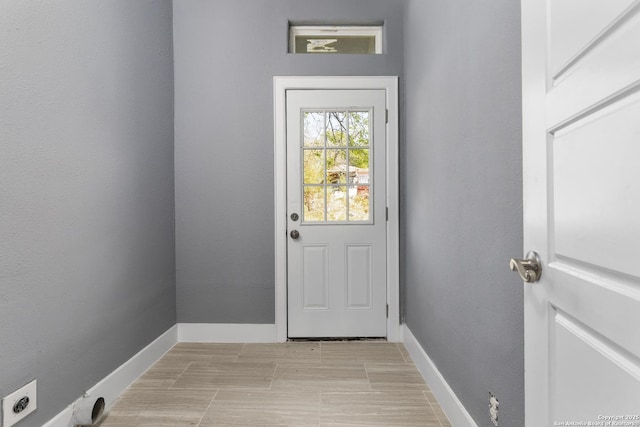 129 Cincinnati, San Antonio, TX 78201 - doorway to outside with baseboards
