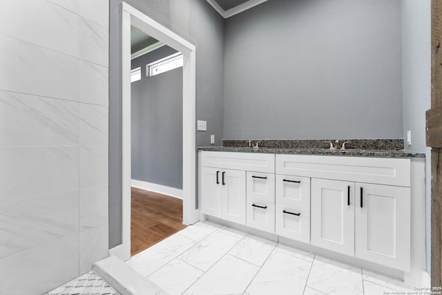129 Cincinnati, San Antonio, TX 78201 - bathroom with marble finish floor and a sink