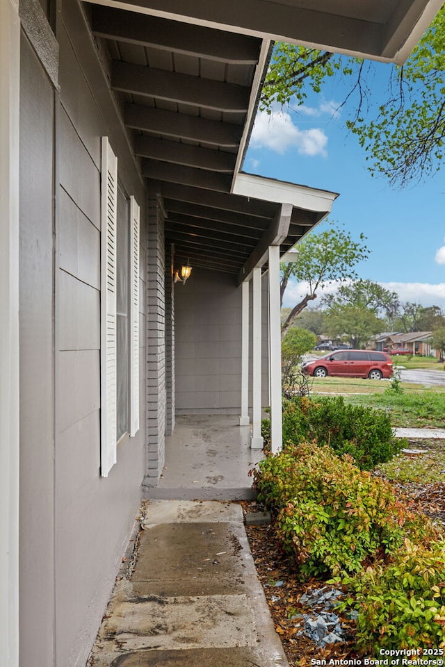 view of patio / terrace featuring covered porch