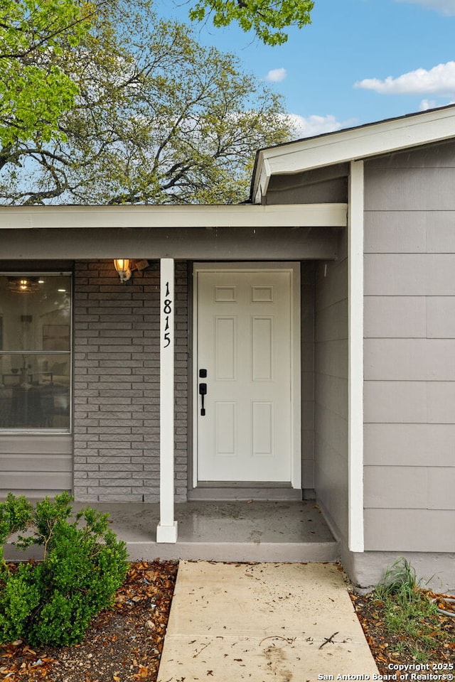 view of property entrance