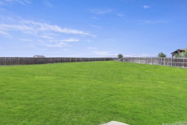 6527 Tallow Way, Converse, TX 78109 - view of fenced backyard