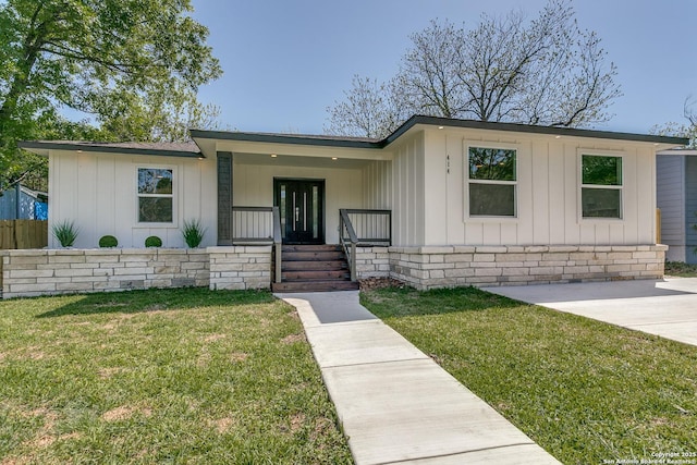 414 Devonshire, San Antonio, TX 78209 - view of front of property featuring board and batten siding and a porch