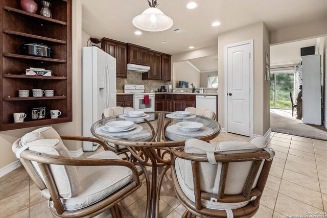 dining area with baseboards, visible vents, recessed lighting, and light tile patterned floors