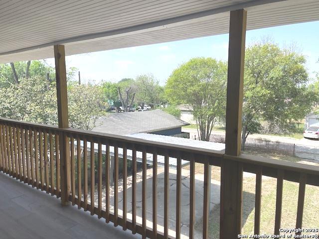 2215 Saint Anthony, San Antonio, TX 78210 - view of wooden deck