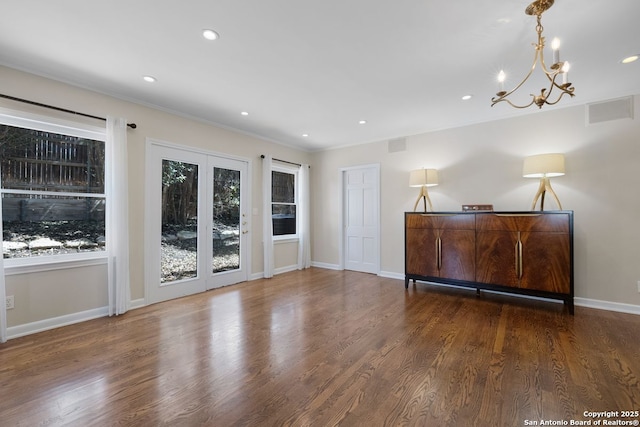 112 Coventry Ln, Terrell Hills, TX 78209 - interior space featuring baseboards, wood finished floors, a chandelier, and recessed lighting