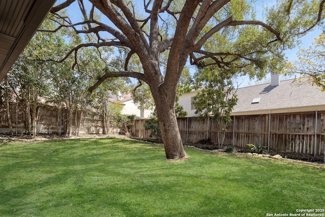 112 Coventry Ln, Terrell Hills, TX 78209 - view of yard featuring a fenced backyard