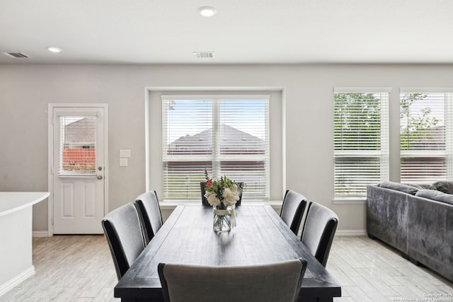 13850 Cohan Way, San Antonio, TX 78253 - dining area with light wood-style flooring, recessed lighting, baseboards, and visible vents