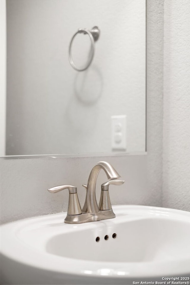 13850 Cohan Way, San Antonio, TX 78253 - room details with a sink